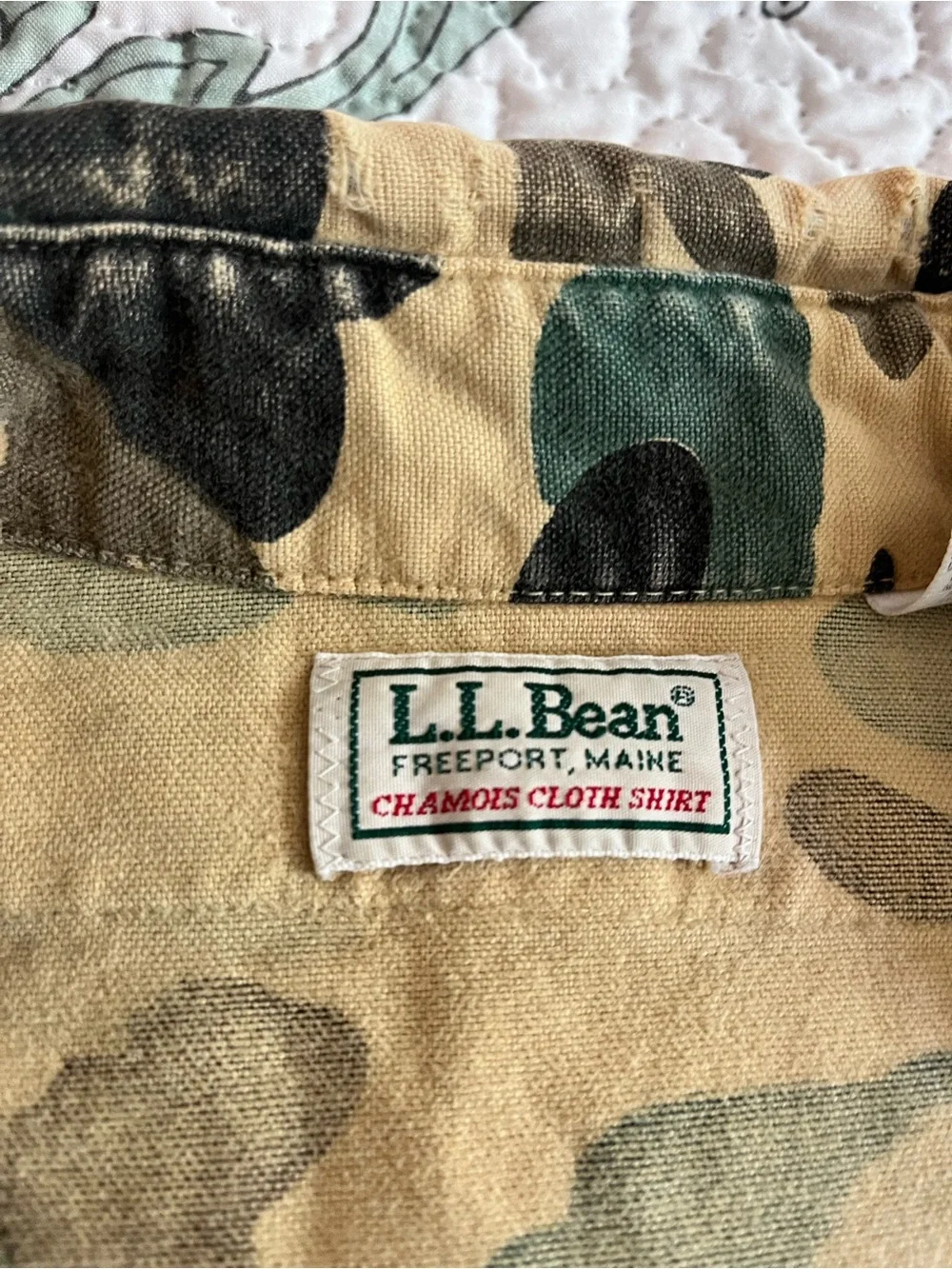 Vintage Men’s 80’s LL Bean Camo Longsleeve Tshirt Size 17 1/2 Made in USA - Picture 4 of 7